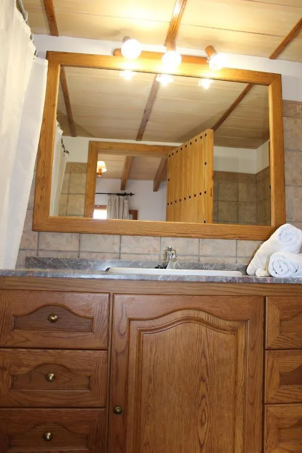 Casa rural finca son gallina con piscina y jardín en Sa Pobla, ideal para 6 personas